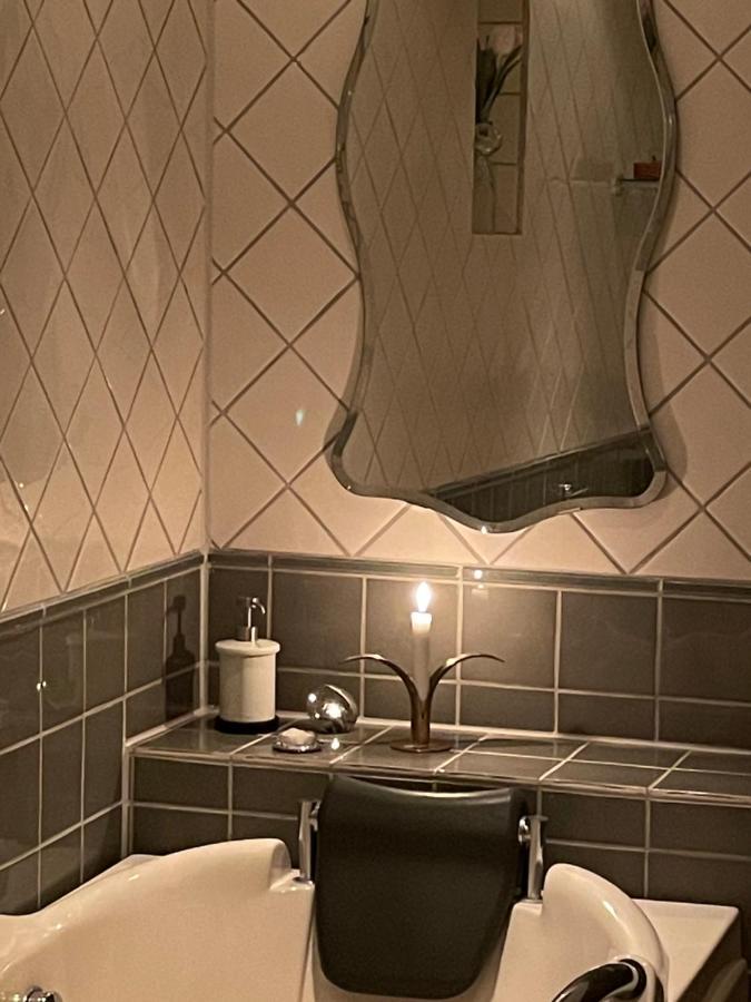 Kroksta Gard Bälinge Dış mekan fotoğraf